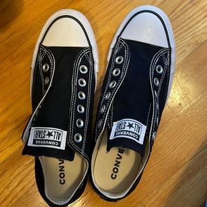 Black slip on converse